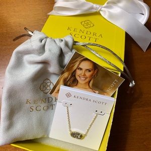 Kendra Scott necklace